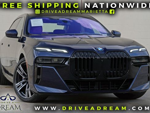 Used 2023 BMW 760i xDrive AWD/4WD image 2