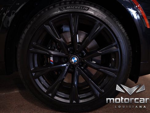 Used 2021 BMW X7 M50i w/ Dynamic Handling Package AWD/4WD image 22