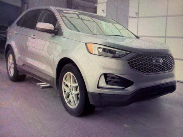 Used 2023 Ford Edge SEL AWD/4WD image 1