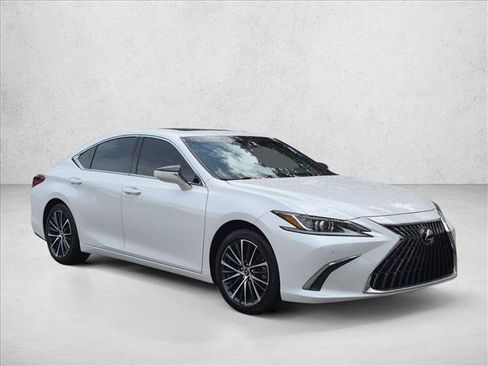 Certified 2025 Lexus ES 350 w/ Premium Package FWD image 3