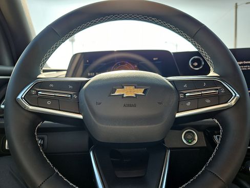 New 2026 Chevrolet Traverse LT w/ Driver Confidence Package FWD image 19