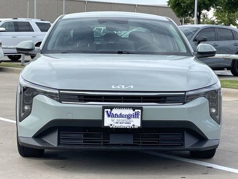 Used 2025 Kia K4 LXS image 6