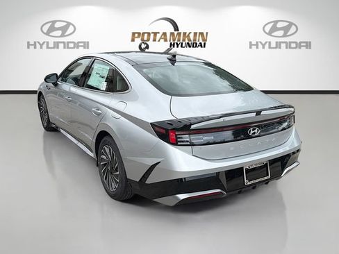 New 2026 Hyundai Sonata SEL FWD image 7