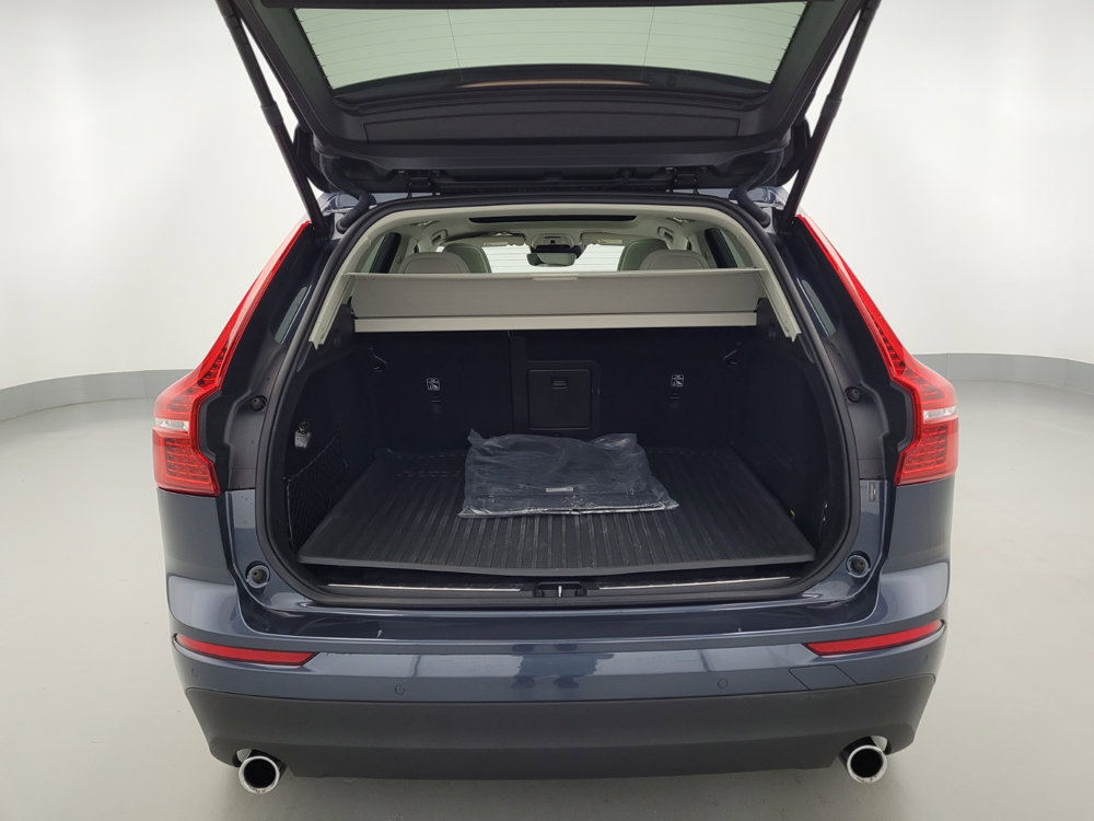 Used 2019 Volvo XC60 T5 Momentum w/ Premium Package AWD/4WD image 29