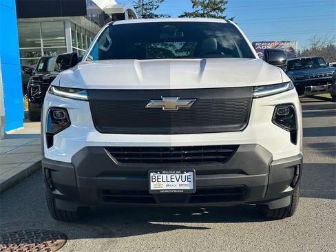 Used 2024 Chevrolet Silverado EV W/T image 8