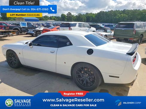 Used 2016 Dodge Challenger R/T Scat Pack RWD image 3