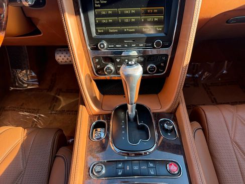 Used 2016 Bentley Flying Spur V8 image 14