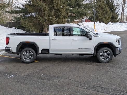 New 2026 GMC Sierra 2500 SLE w/ SLE Value Package; image 8