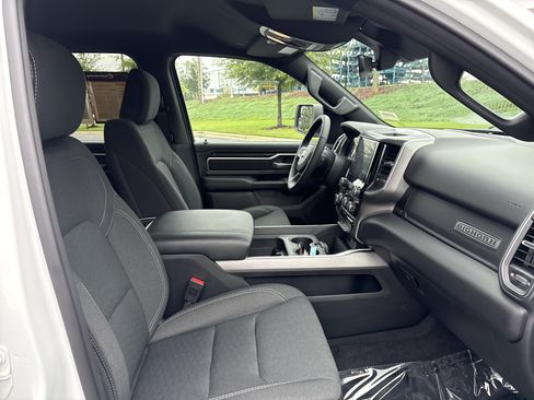 Certified 2025 RAM 1500 Big Horn w/ Night Edition AWD/4WD image 24