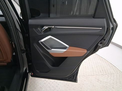 Used 2025 Audi Q3 2.0T Premium w/ Convenience Package image 29