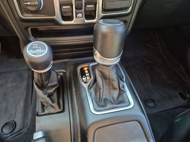 Certified 2023 Jeep Gladiator Sport AWD/4WD image 12