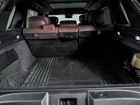 Used 2023 Land Rover Range Rover Long Wheelbase Autobiography AWD/4WD image 13