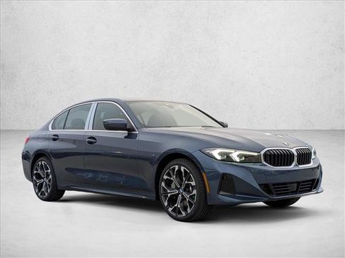Used 2026 BMW 330i xDrive Sedan w/ Premium Package AWD/4WD image 7