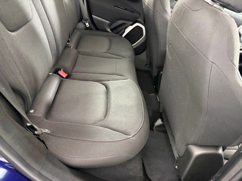 Used 2018 Jeep Renegade Sport w/ Power & Air Group image 22