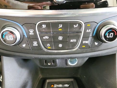 Used 2023 Chevrolet Traverse LT w/ LPO, Floor Liner Package AWD/4WD image 22