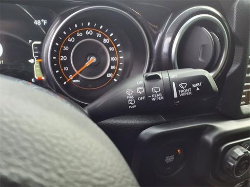 Used 2021 Jeep Wrangler Unlimited Sahara image 57