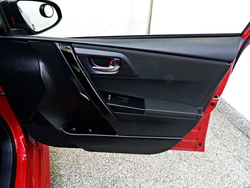 Used 2016 Scion iM image 11