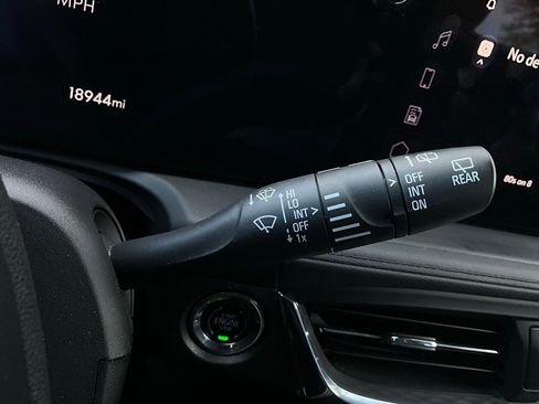 Used 2025 Buick Encore GX Preferred image 35