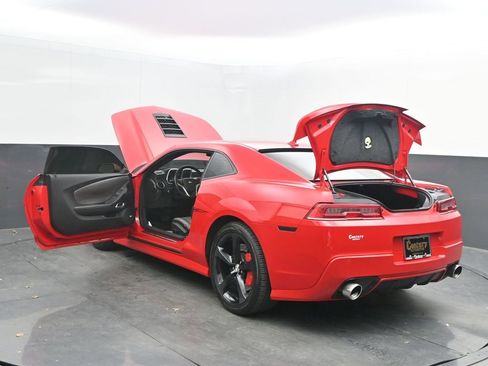 Used 2015 Chevrolet Camaro SS w/ RS Package image 34