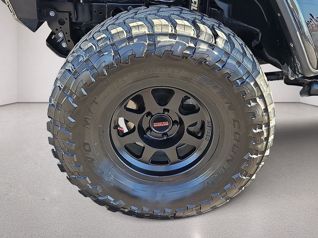 Used 2021 Jeep Gladiator Rubicon AWD/4WD image 13