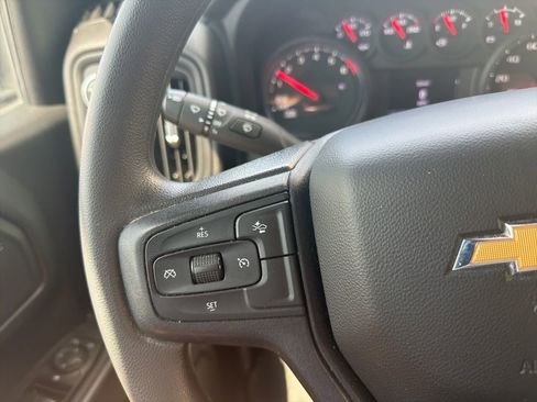 Used 2024 Chevrolet Silverado 1500 Custom image 11
