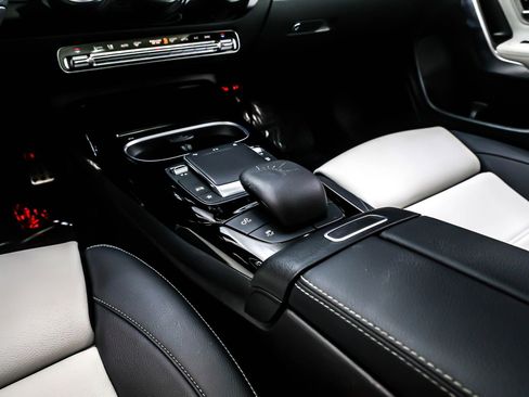 Used 2022 Mercedes-Benz CLA 35 AMG 4MATIC image 7