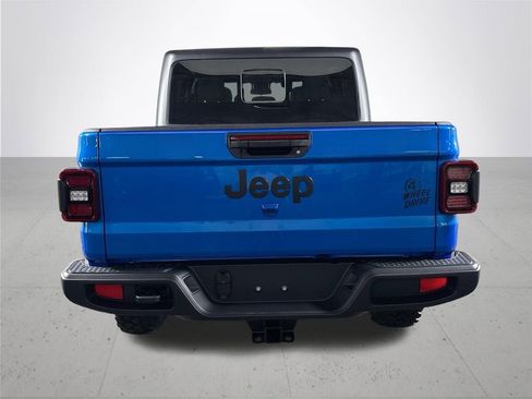 New 2025 Jeep Gladiator Willys image 7