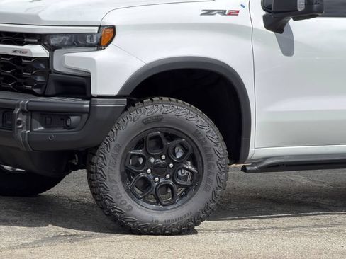 New 2026 Chevrolet Silverado 1500 ZR2 w/ ZR2 Bison Edition AWD/4WD image 9