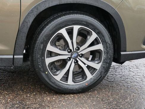 Used 2024 Subaru Forester Limited AWD/4WD image 33
