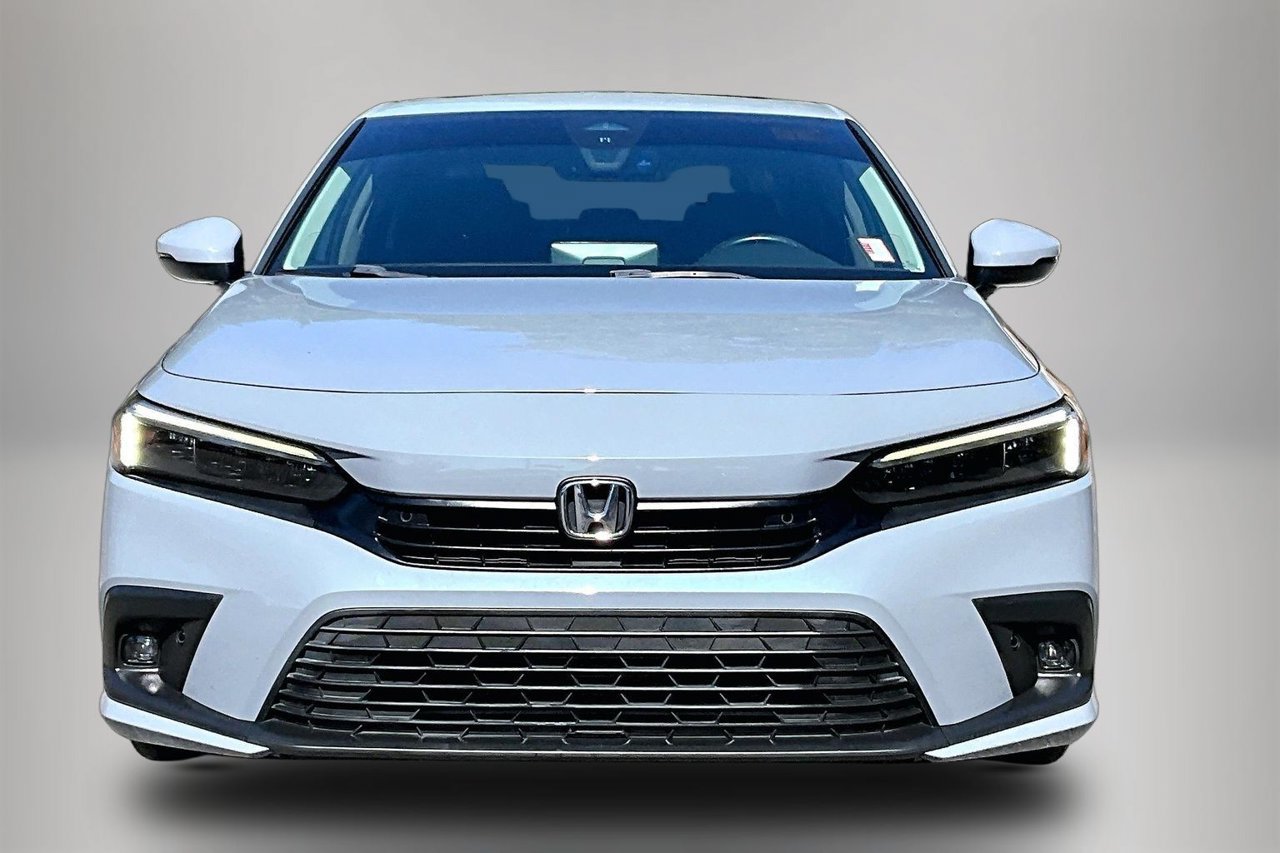 Used 2022 Honda Civic Touring image 3