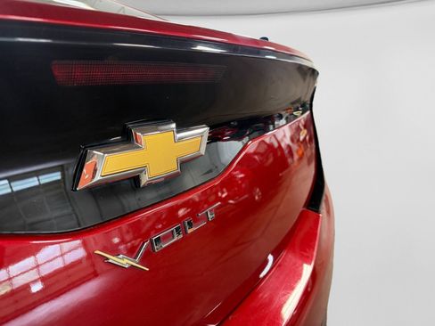 Used 2018 Chevrolet Volt Premier w/ Driver Confidence Package FWD image 11