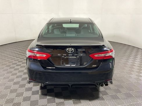 Used 2019 Toyota Camry LE image 11