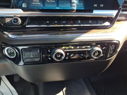 Used 2023 Chevrolet Silverado 1500 RST w/ Z71 Off-Road Package image 16