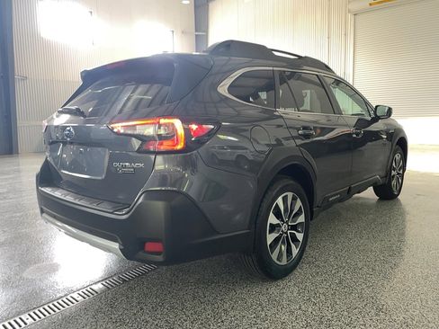 Used 2023 Subaru Outback Limited AWD/4WD image 21