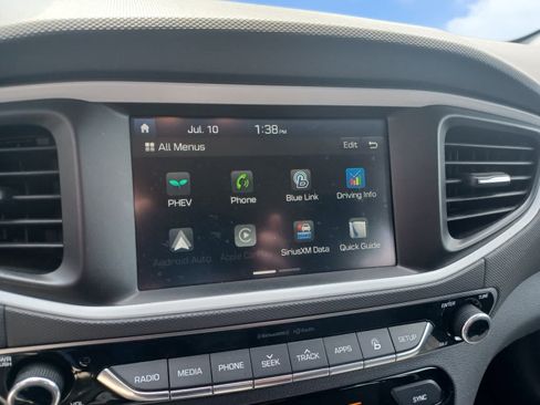 Used 2019 Hyundai Ioniq Plug-In Hybrid FWD image 11