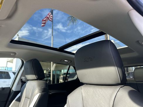 New 2026 Buick Envision Sport Touring AWD/4WD image 7