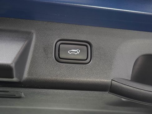 Certified 2024 Hyundai Tucson Limited AWD/4WD image 11