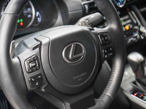 Used 2025 Lexus IS 300 F Sport RWD image 20