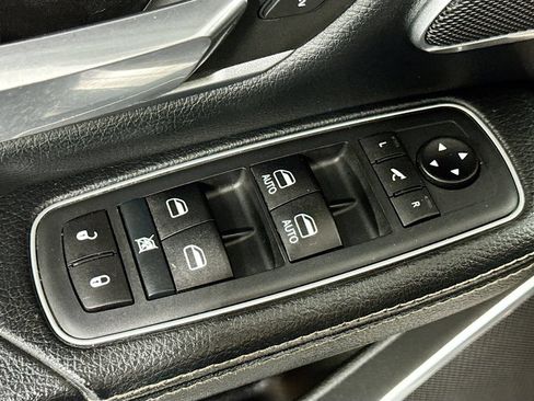 Used 2020 RAM 1500 Laramie w/ Night Edition AWD/4WD image 16