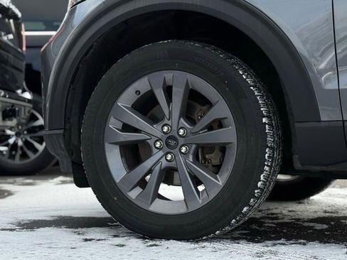 Used 2022 Ford Explorer XLT w/ Equipment Group 202A image 46