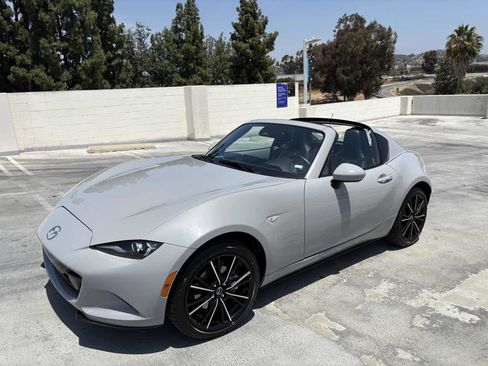 Used 2026 MAZDA MX-5 Miata RF Grand Touring RWD image 12