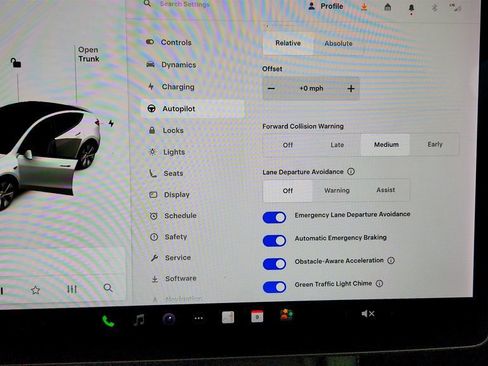 Used 2021 Tesla Model Y Long Range AWD/4WD image 21