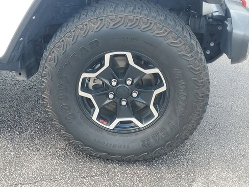 Used 2022 Jeep Gladiator Rubicon w/ LED Lighting Group image 7