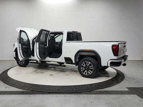 Used 2022 GMC Sierra 2500 AT4 w/ AT4 Premium Plus Package AWD/4WD image 14