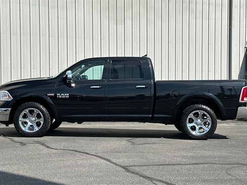 Used 2017 RAM 1500 Laramie w/ Convenience Group image 8