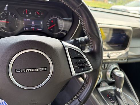 Used 2021 Chevrolet Camaro LT w/ Technology Package RWD image 20