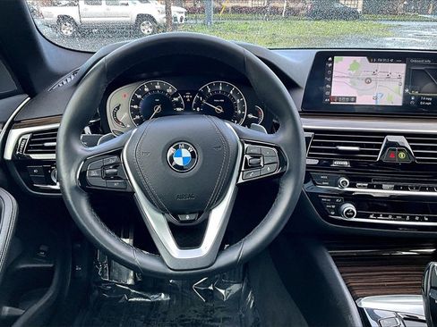 Used 2018 BMW 530i xDrive image 7