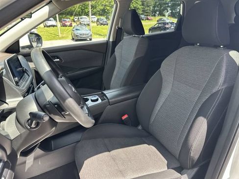 Used 2023 Nissan Rogue SV AWD/4WD image 15