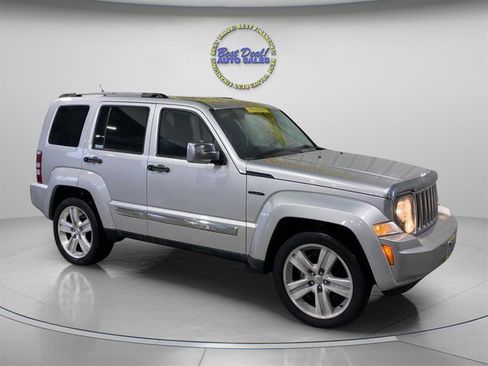 Used 2011 Jeep Liberty Sport AWD/4WD image 8