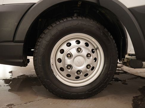 Used 2023 Ford Transit 250 Low Roof AWD w/ Exterior Upgrade Package image 24